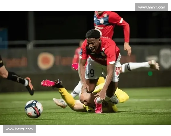 法甲焦点大战巴黎圣日耳曼迎战里尔争冠走势解析赛前形势与关键对位前瞻